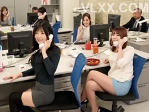 Thanh niên làm liều xin vào nhà em hotgirl cạnh nhà sau thời gian dài nhìn trộm